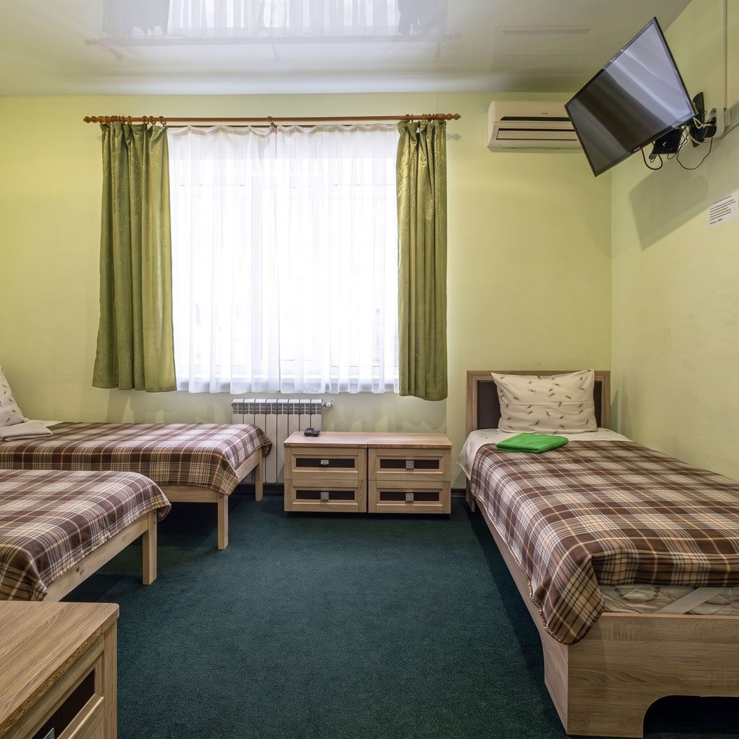 Пятиместный номер в отеле ЛАЙМ